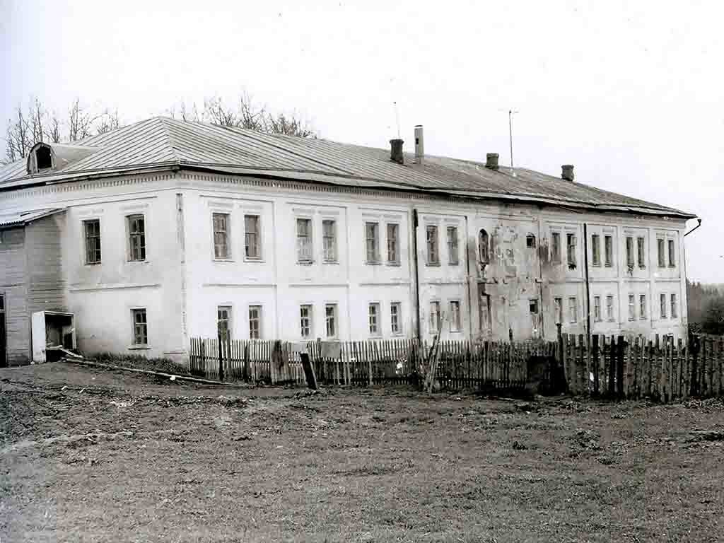 Братский келейный корпус